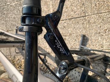 Used BMC Twostroke 01 THREE 2023 2023 Mountainbike, Light Gray, 29 — image 2 of 6