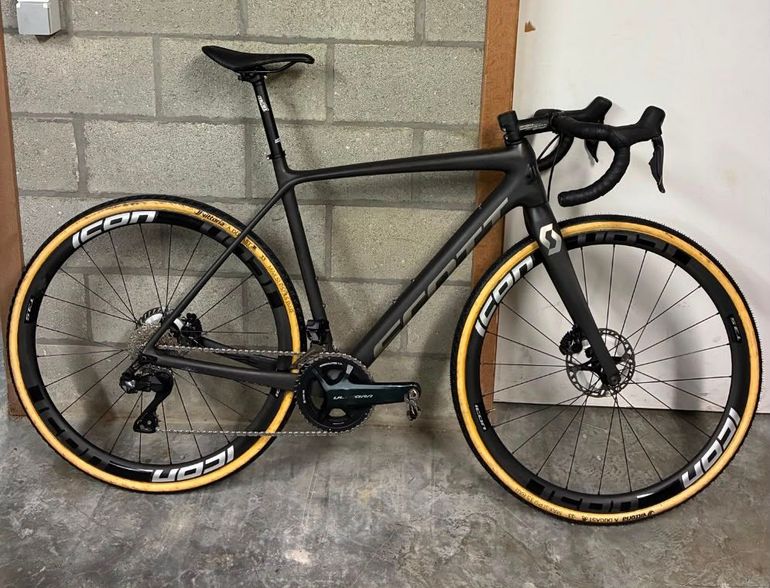 Brugt Scott Addict CX Carbon - cyclocross & gravel 2024 Road & Gravel — billede 2 af 11