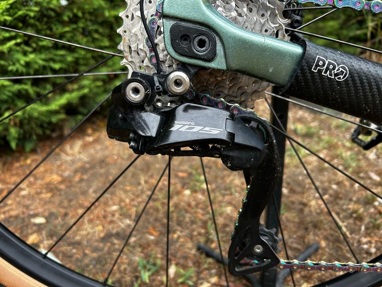Giant Revolt Advanced Pro 2024 2024 Road & Gravel usato, Verde — immagine 3 di 8