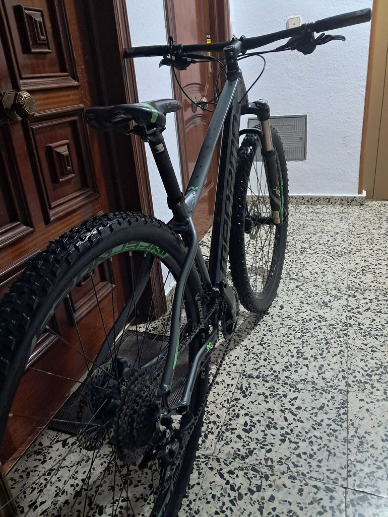 Used Megamo Natural Shimano Deore XT 2023 Mountainbike, Light Gray — image 9 of 10