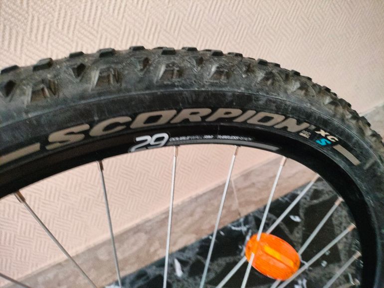 ROCKRIDER EXPL 500 29" M - Upgraded TUBELESS 2026 Mountainbike usato, Nero — immagine 4 di 8