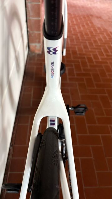 Used Evolve Custom Shimano Dura Ace Di2 2025 Road & Gravel, White — image 5 of 8
