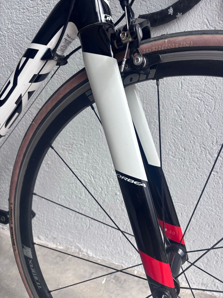Used Orbea Orca Shimano 105 2017 Road & Gravel, White — image 9 of 11