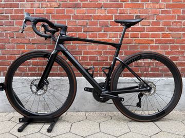 Tweedehands BMC Roadmachine Shimano Ultegra Di2 2024 Road & Gravel — afbeelding 11 van 14