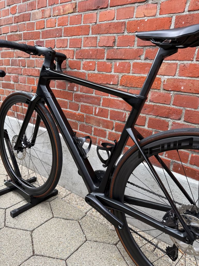 Tweedehands BMC Roadmachine Shimano Ultegra Di2 2024 Road & Gravel — afbeelding 13 van 14