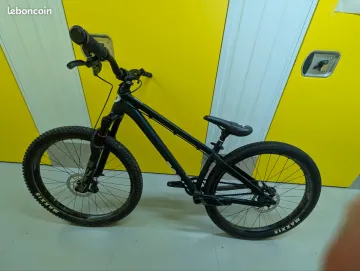 Tweedehands Rose Bruce 2 2026 2026 Mountainbike — afbeelding 1 van 9