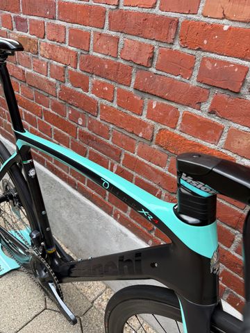 Gebrauchtes Bianchi Oltre Shimano Ultegra Di2 2022 Road & Gravel, Schwarz — Bild 8 von 15