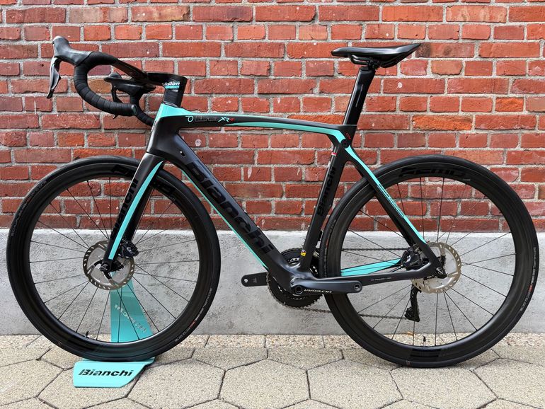 Gebrauchtes Bianchi Oltre Shimano Ultegra Di2 2022 Road & Gravel, Schwarz — Bild 11 von 15