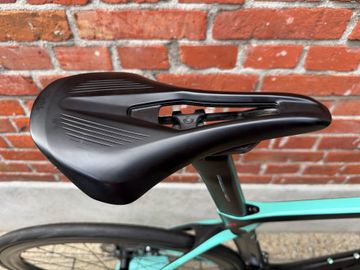 Gebrauchtes Bianchi Oltre Shimano Ultegra Di2 2022 Road & Gravel, Schwarz — Bild 9 von 15
