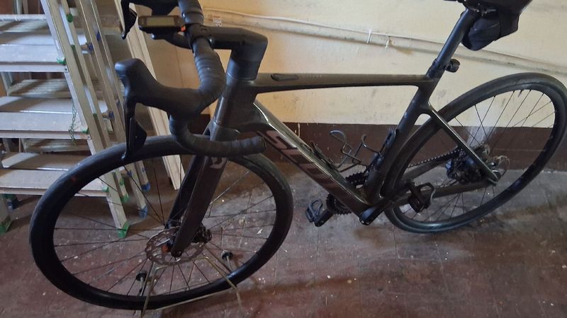 Used Scott Addict RC eRIDE Shimano 105 Di2 2025 Road & Gravel