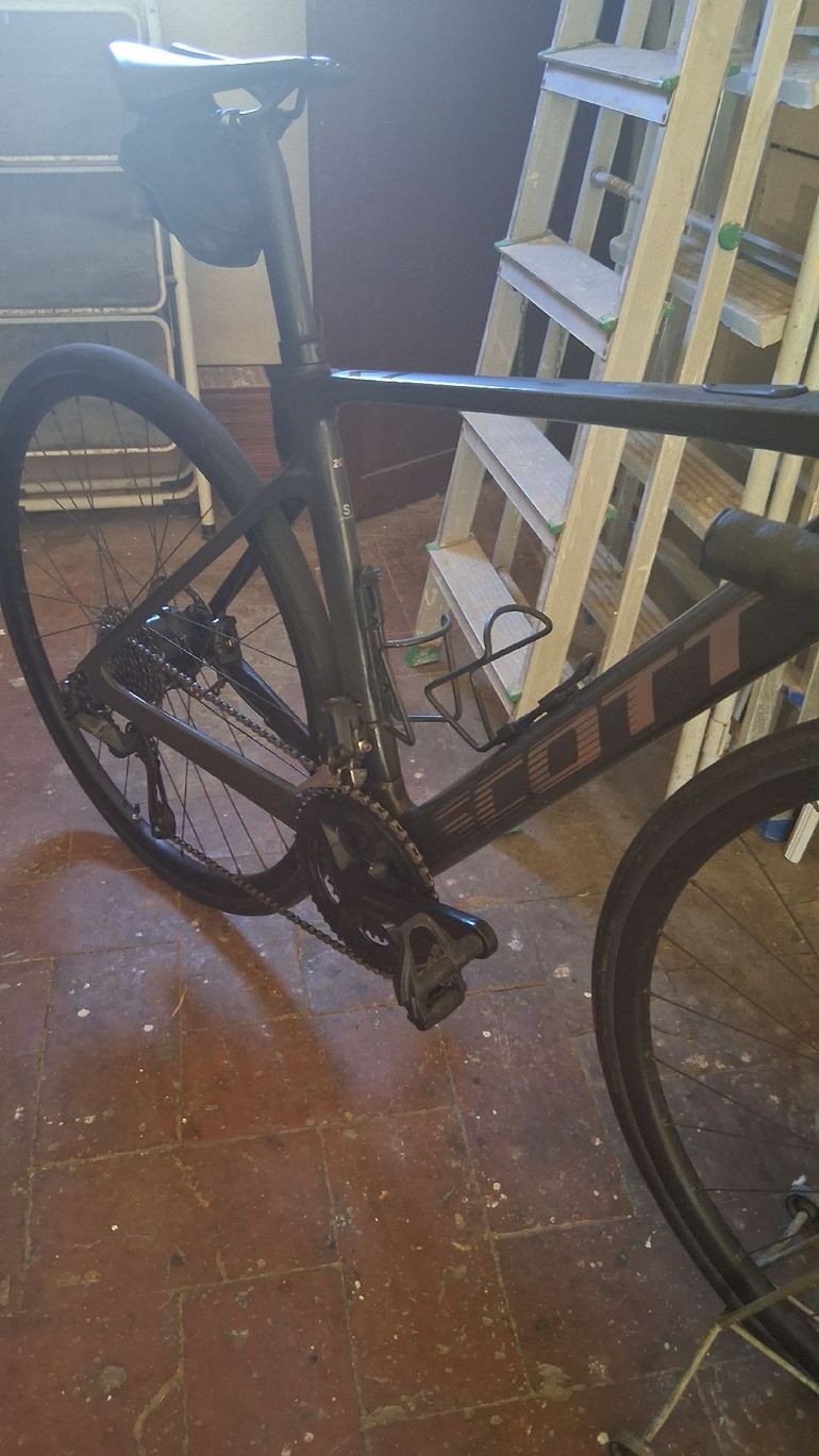 Used Scott Addict RC eRIDE Shimano 105 Di2 2025 Road & Gravel, Black — image 2 of 8