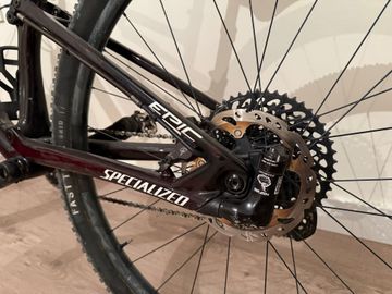Used Specialized Epic Expert 2023 2023 Mountainbike, Red, 29 — image 4 of 8