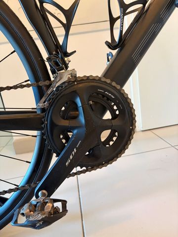 BMC Roadmachine FOUR 2021 2021 Road & Gravel usato, Nero — immagine 4 di 6