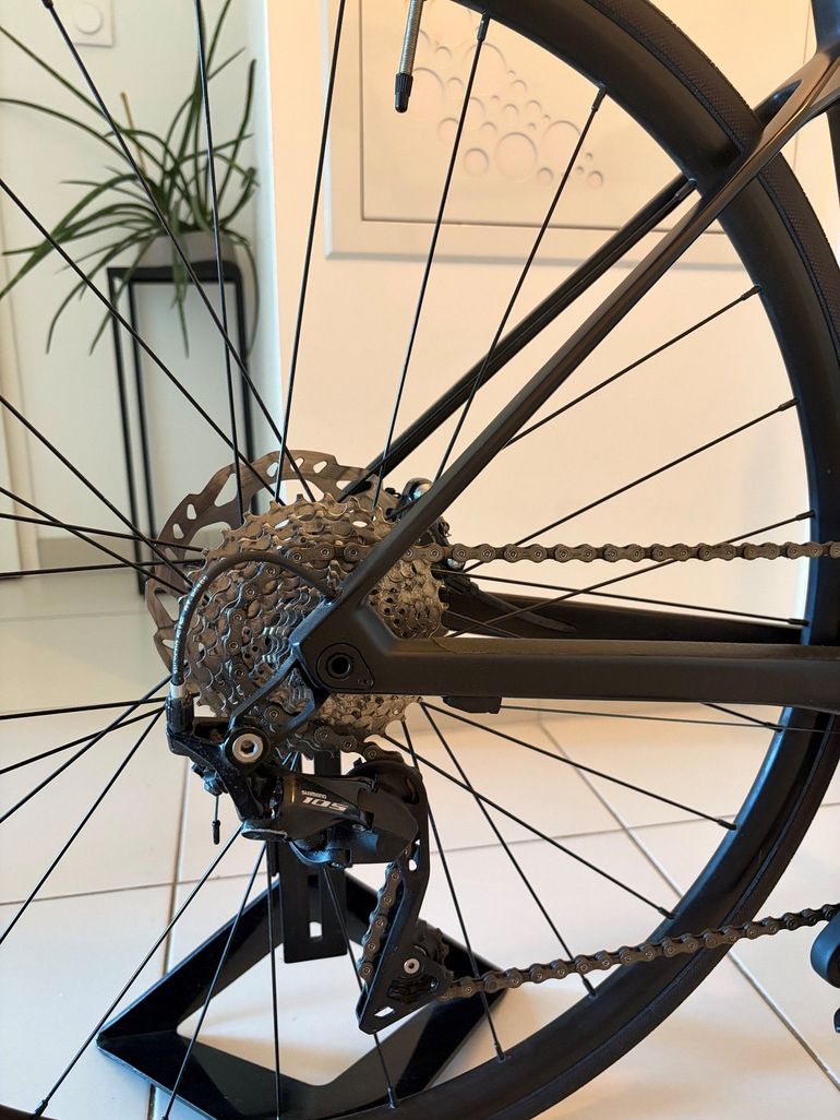 BMC Roadmachine FOUR 2021 2021 Road & Gravel usato, Nero — immagine 5 di 6