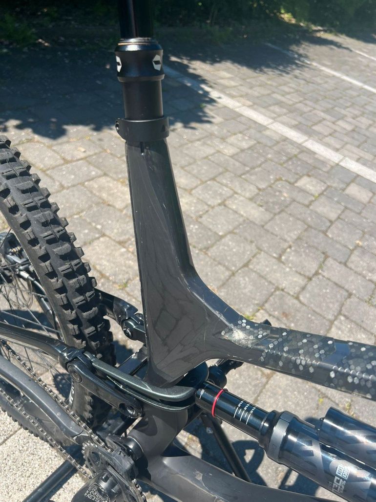 Used Canyon Torque CF 7.0 2020 2020 Mountainbike, Black, 27.5 — image 14 of 20