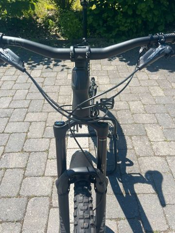 Used Canyon Torque CF 7.0 2020 2020 Mountainbike, Black, 27.5 — image 6 of 20