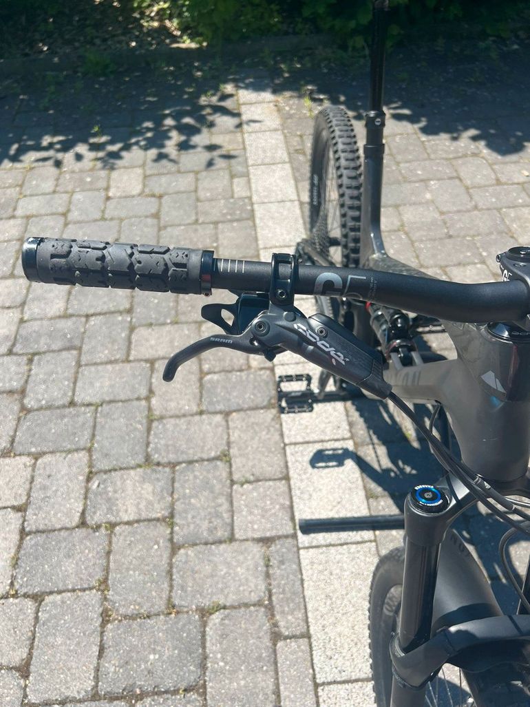 Used Canyon Torque CF 7.0 2020 2020 Mountainbike, Black, 27.5 — image 7 of 20