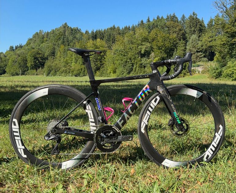 Gebrauchtes Factor Ostro Shimano Ultegra Di2 2024 Road & Gravel, Schwarz — Bild 2 von 3