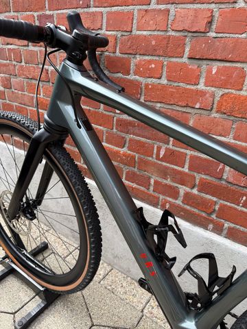 Used BMC Urs SRAM Rival eTap AXS 2024 Road & Gravel, Light Gray — image 15 of 16