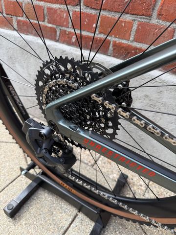 Used BMC Urs SRAM Rival eTap AXS 2024 Road & Gravel, Light Gray — image 11 of 16