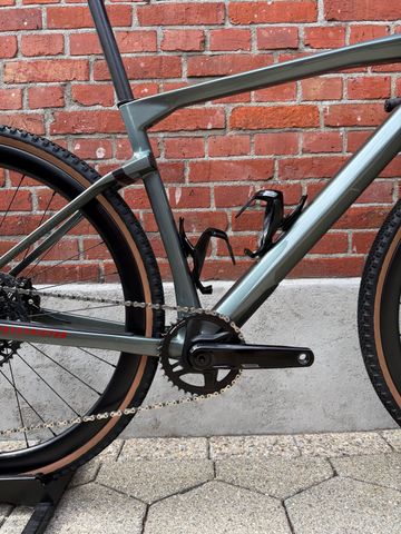 Used BMC Urs SRAM Rival eTap AXS 2024 Road & Gravel, Light Gray — image 3 of 16