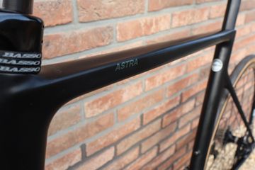 Used Basso Astra Campagnolo Chorus 2022 Road & Gravel, Black — image 5 of 12