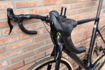 Used Basso Astra Campagnolo Chorus 2022 Road & Gravel, Black — image 10 of 12