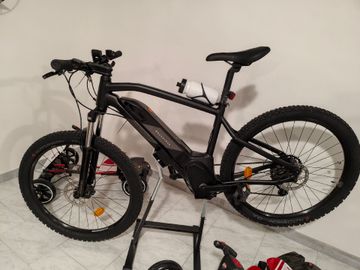 Used DECATHLON Custom Shimano Altus 2024 Mountainbike, Black — image 1 of 10