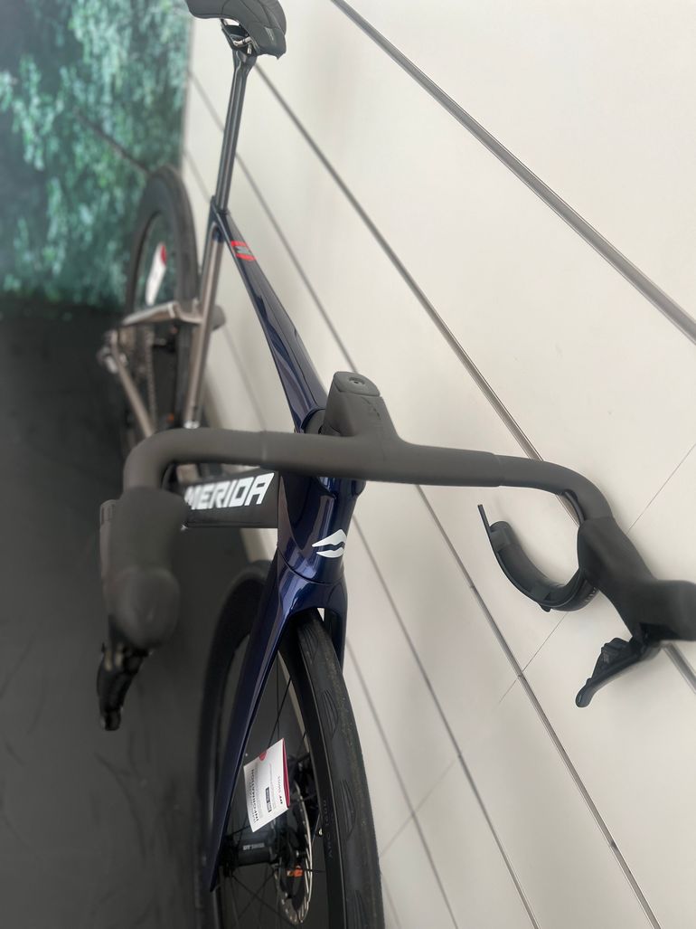 Used Merida REACTO PRO 2027 2027 Road & Gravel, Light Gray — image 3 of 8