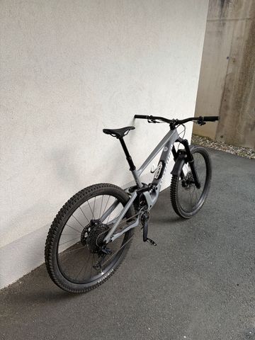 Gebrauchtes Specialized Enduro Comp 2023 2023 Mountainbike, Hellgrau, 29 — Bild 3 von 6