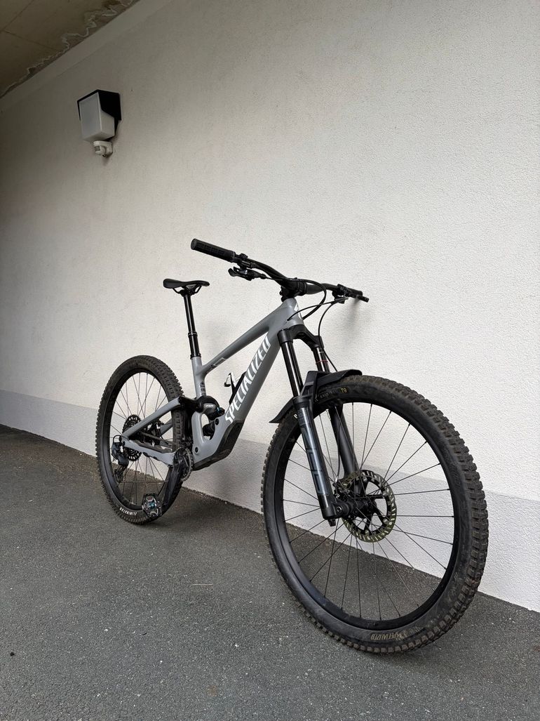 Gebrauchtes Specialized Enduro Comp 2023 2023 Mountainbike, Hellgrau, 29 — Bild 2 von 6