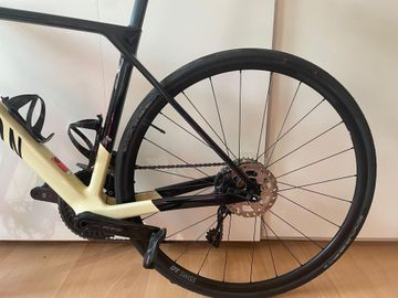 Used Canyon Ultimate CF SL 7 2025 2025 Road & Gravel, Black — image 6 of 7
