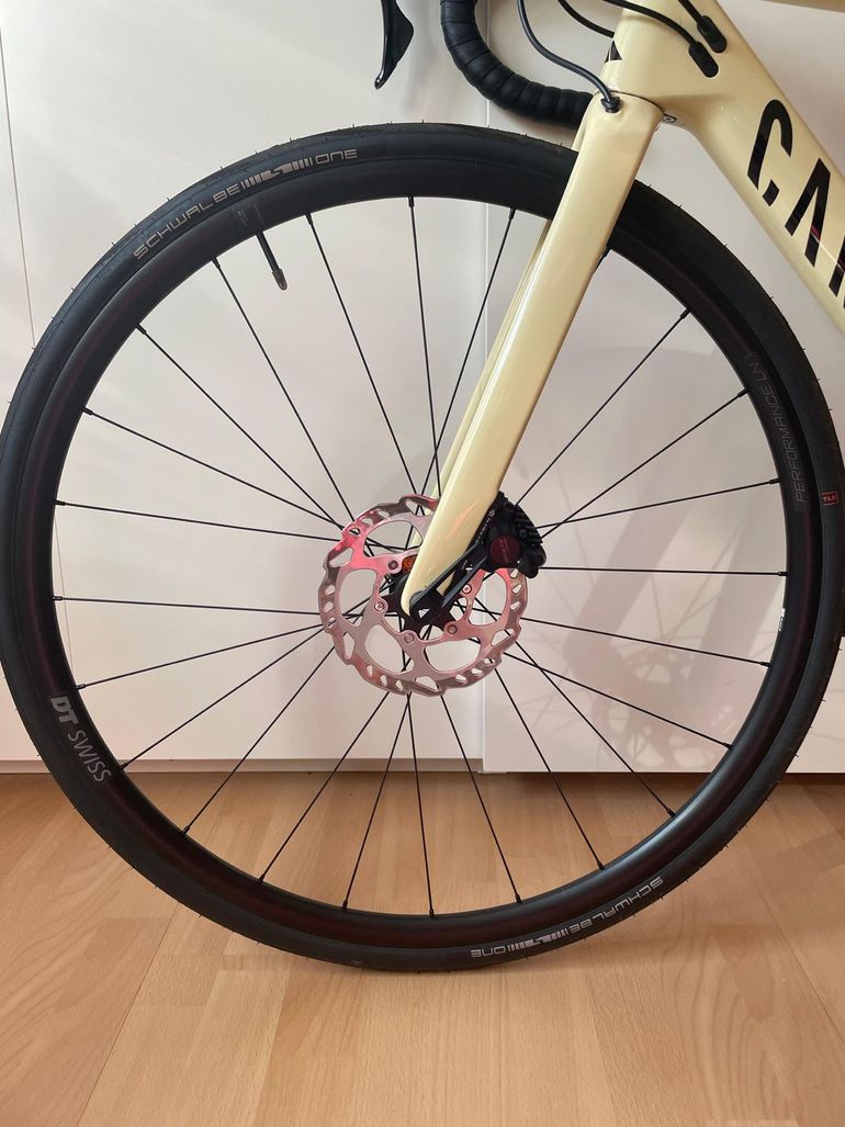 Used Canyon Ultimate CF SL 7 2025 2025 Road & Gravel, Black — image 5 of 7
