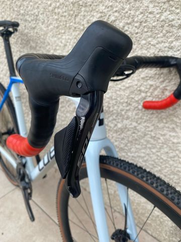 CUBE Cross Race Shimano 105 Di2 2023 Road & Gravel d'occasion — image 6 sur 13