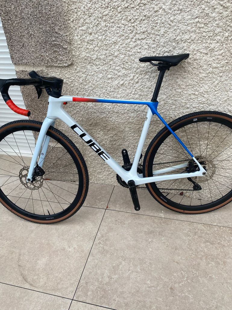 CUBE Cross Race Shimano 105 Di2 2023 Road & Gravel d'occasion — image 9 sur 13