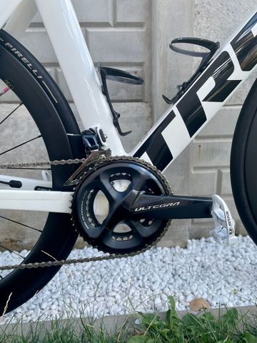 Trek Madone SL 6 2022 2022 Road & Gravel usato, Bianco — immagine 4 di 7