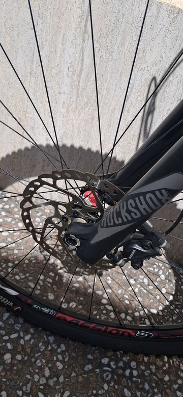 Używany Specialized Stumpjumper SRAM GX 2016 Mountainbike — zdjęcie 9 z 15