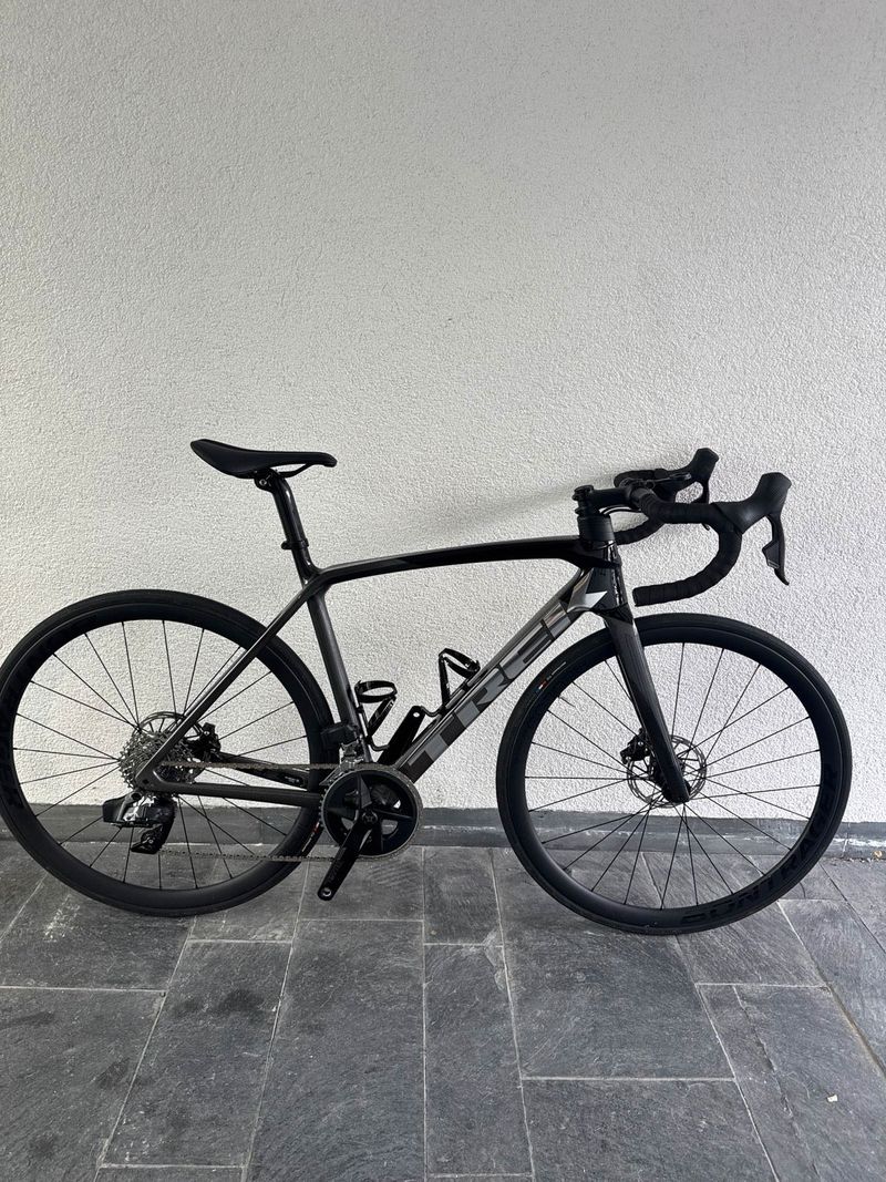 Tweedehands Trek Émonda SL 6 AXS 2023 2023 Road & Gravel