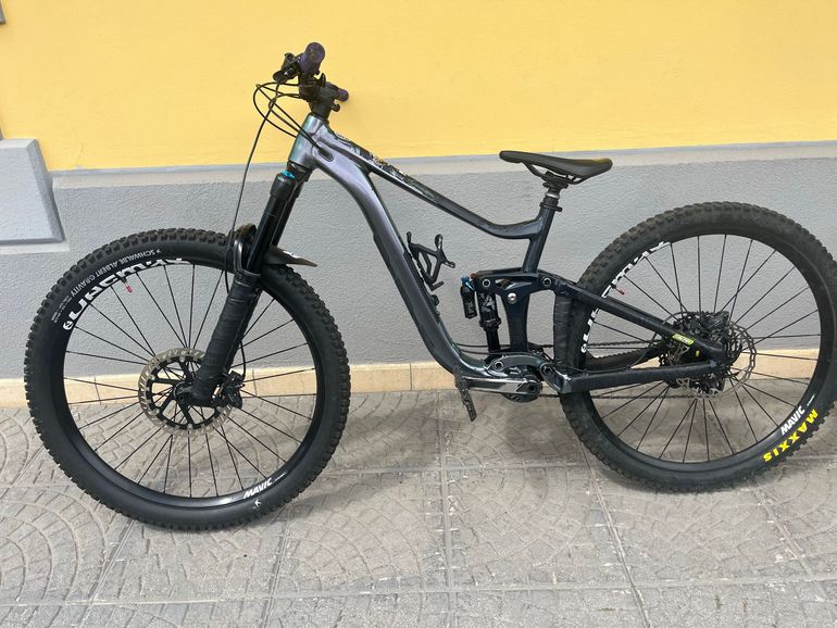 Używany Giant Reign 1 2023 2023 Mountainbike — zdjęcie 1 z 8