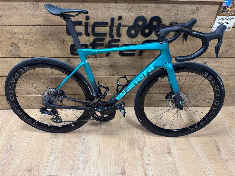 Used Bianchi Specialissima PRO Ultegra Di2 2024 2024 Road & Gravel
