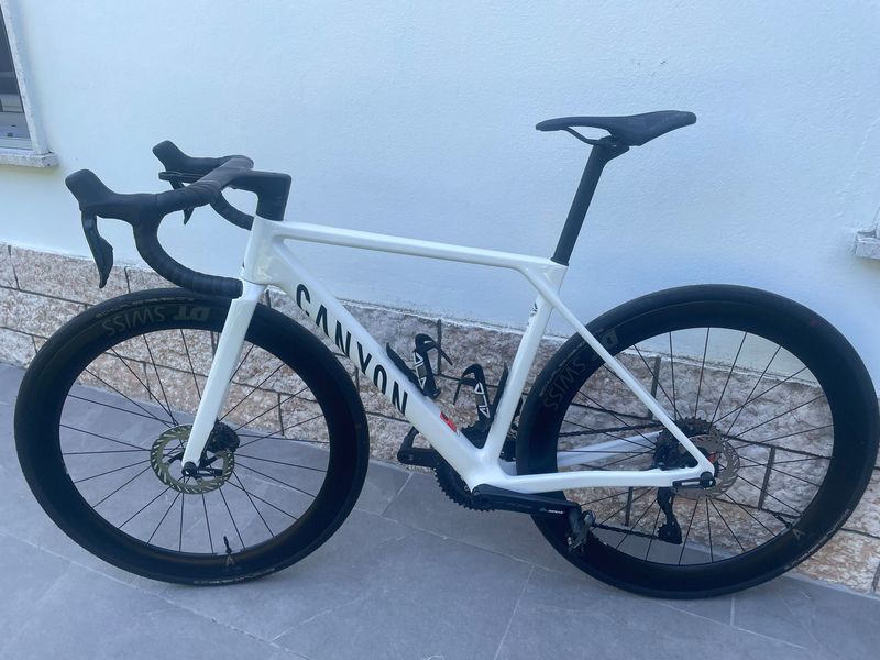 Used Canyon Ultimate CF 7 Di2 AERO 2026 2026 Road & Gravel