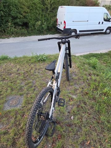 Gebrauchtes CUBE TWO15, PRO 27.5 2025 2025 Mountainbike, Hellgrau, 27.5 — Bild 46 von 52
