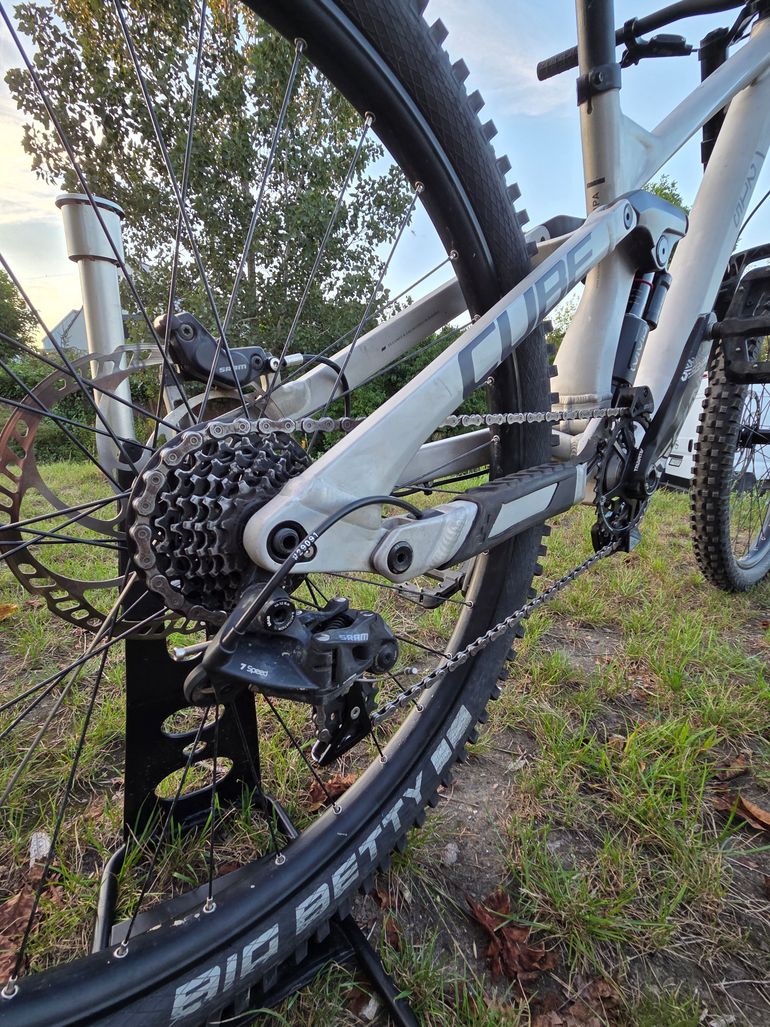 Gebrauchtes CUBE TWO15, PRO 27.5 2025 2025 Mountainbike, Hellgrau, 27.5 — Bild 2 von 52