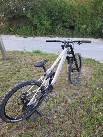 Gebrauchtes CUBE TWO15, PRO 27.5 2025 2025 Mountainbike, Hellgrau, 27.5 — Bild 43 von 52