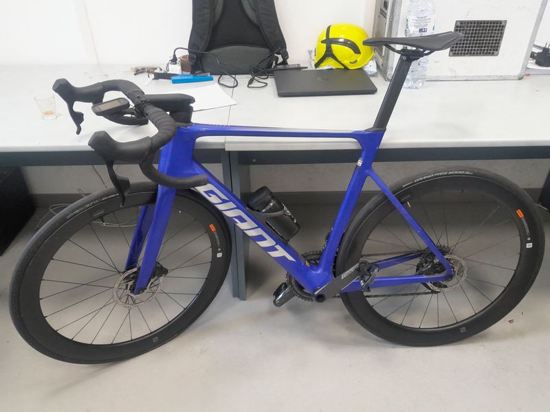 Gebrauchtes Giant Propel Advanced 1 2024 2024 Road & Gravel