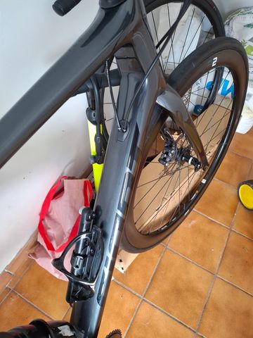 Brugt Giant TCR Advanced Disc 1+ 2022 2022 Road & Gravel — billede 5 af 12