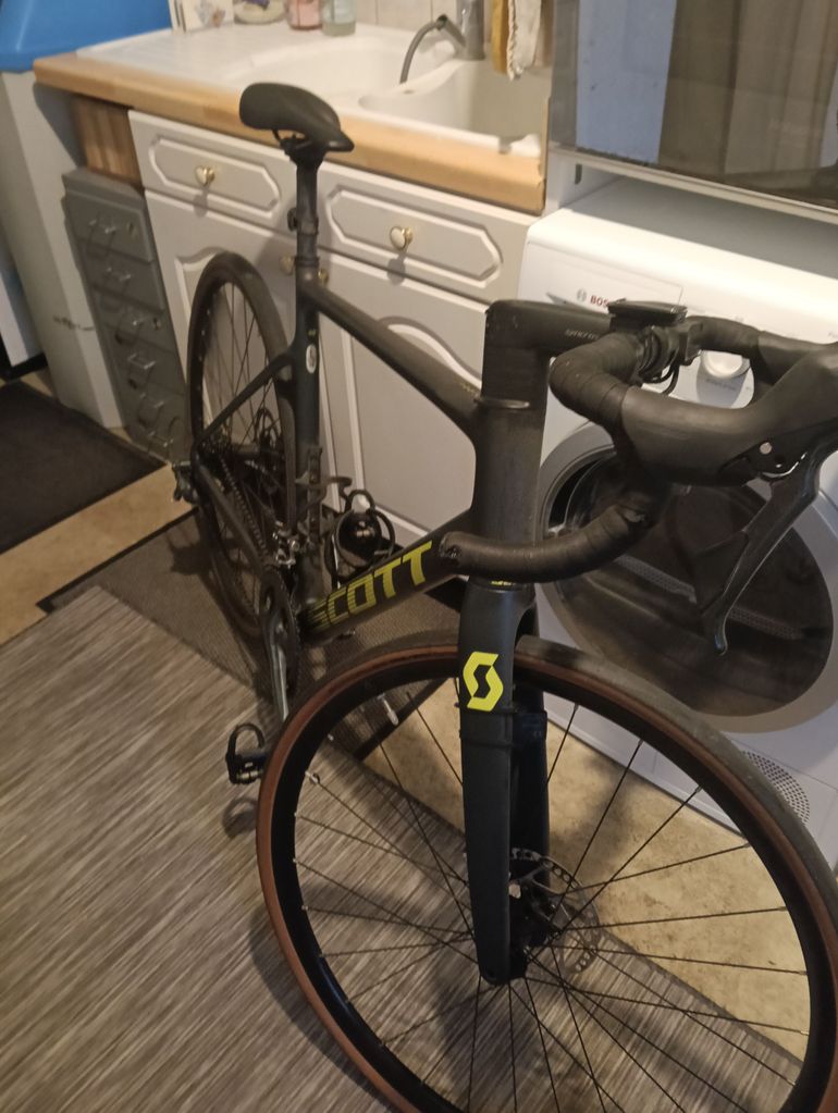 Gebrauchtes Scott Addict 40 2024 2024 Road & Gravel, Schwarz — Bild 3 von 6