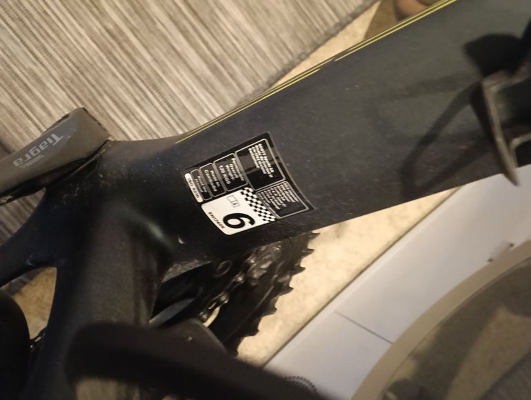 Gebrauchtes Scott Addict 40 2024 2024 Road & Gravel, Schwarz — Bild 1 von 6