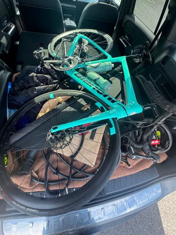 Brugt Bianchi Aria Shimano 105 2022 Road & Gravel — billede 2 af 5