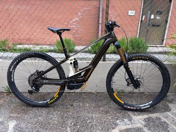 Used Orbea Wild M10 2025 2025 Mountainbike, Orange, 29 — image 1 of 7